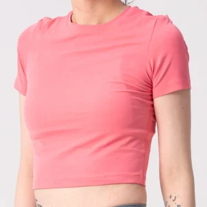 მალინისფერი მაისური